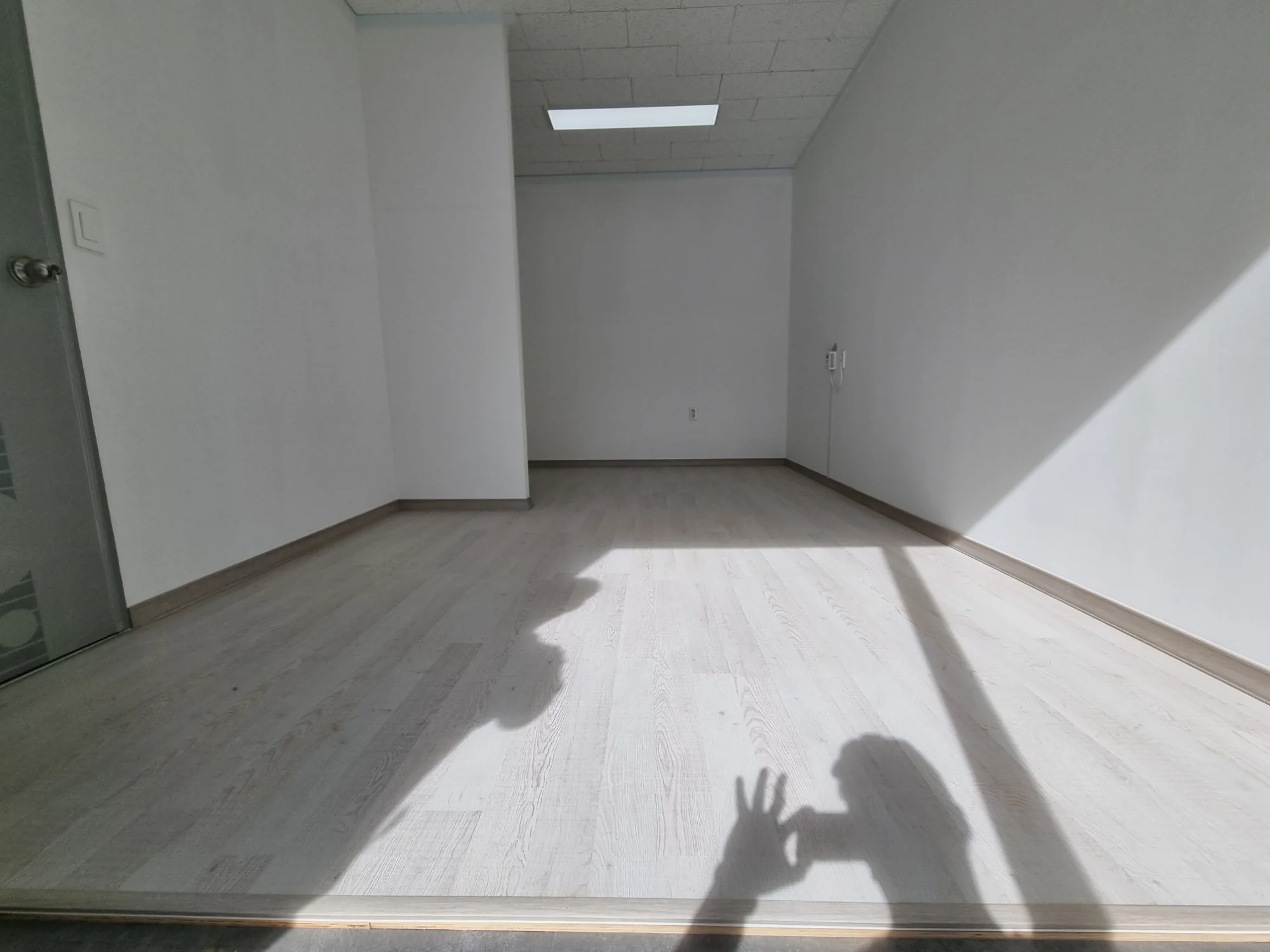 서울 중랑구 사무실 6평 전기온돌강화마루 시공 사진 1