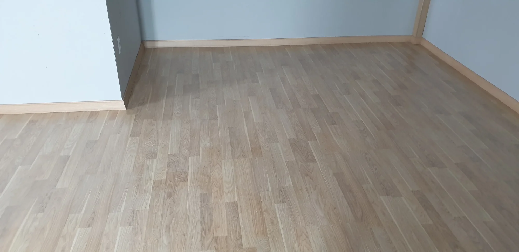 경기 용인시 주택 25평 전기온돌강화마루 시공 사진 2