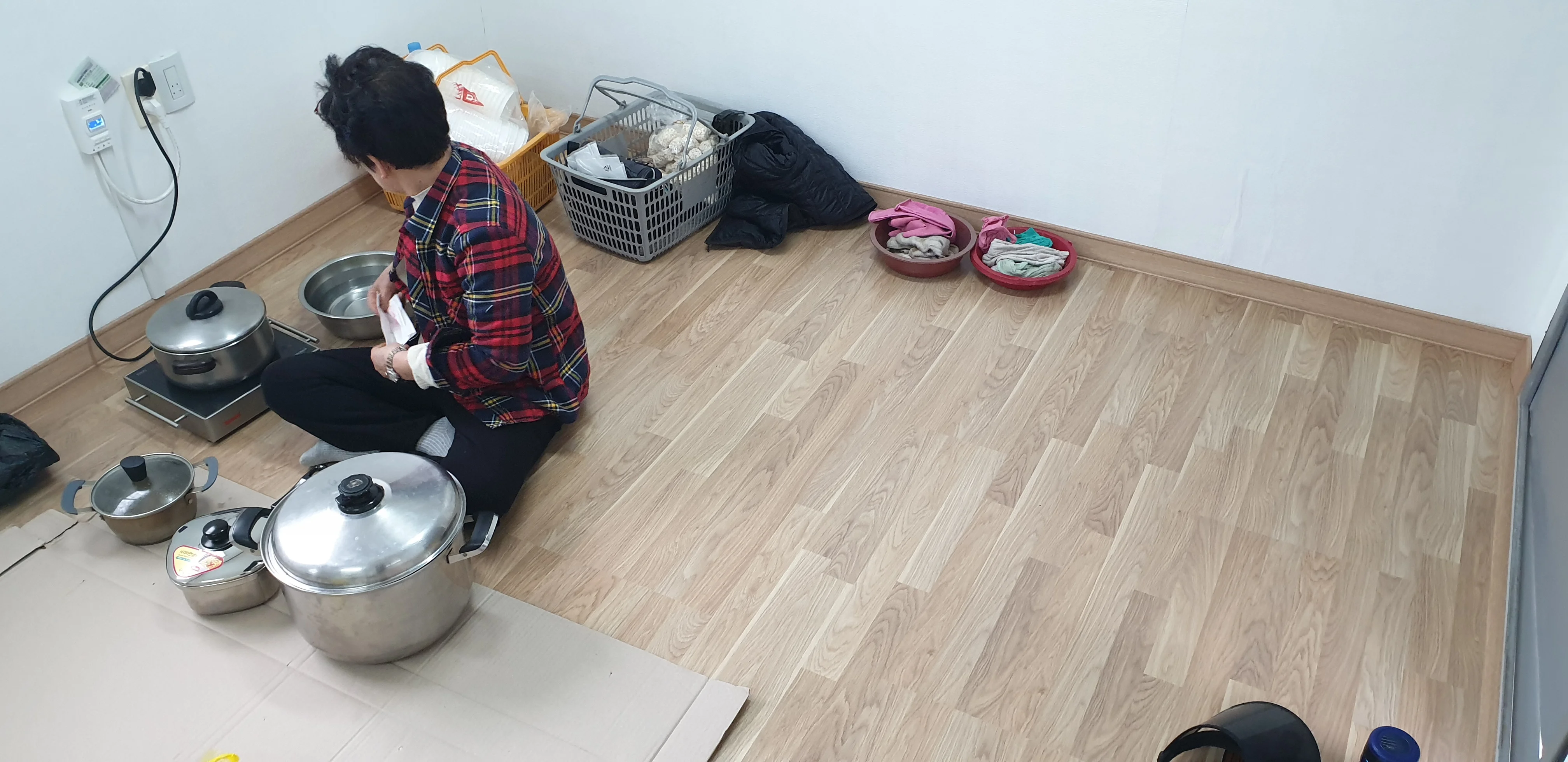 경기 가평군 농업 시설 10평 전기온돌강화마루 시공 사진 4