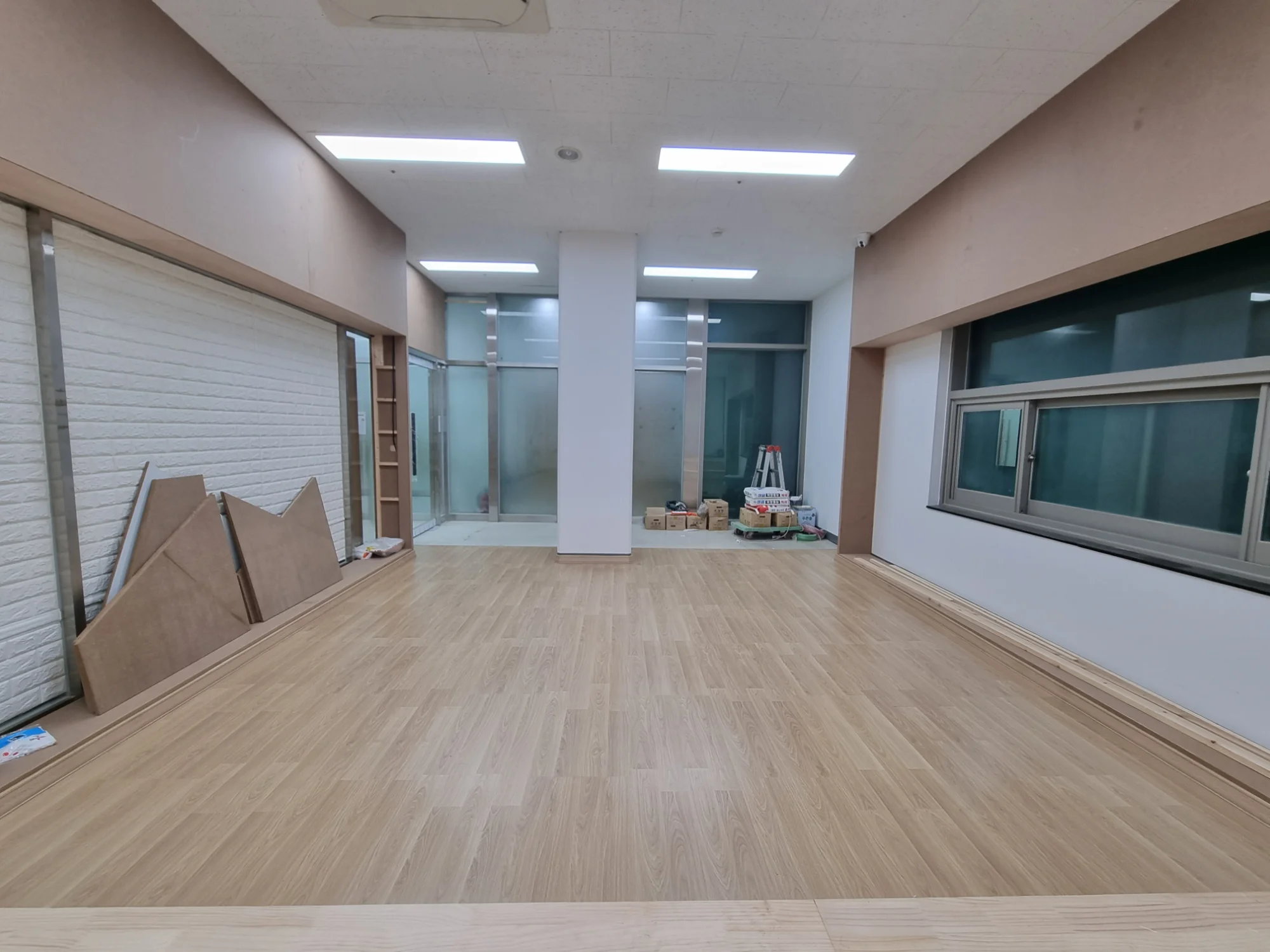 대전 유성구 기타 8평 전기온돌강화마루 시공 사진 3