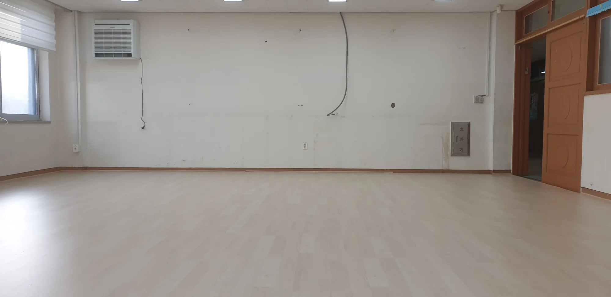 인천 서해구 학교 20평 전기온돌강화마루 시공 사진 2