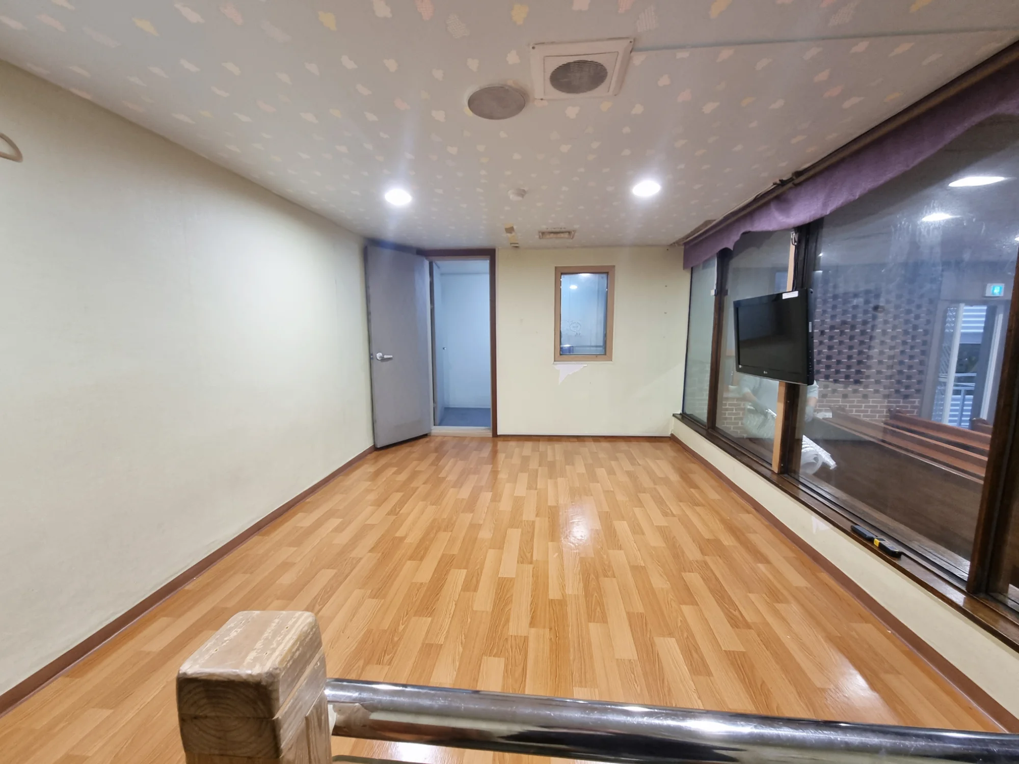 경기 안양시 종교시설 10평 전기온돌강화마루 시공 사진 1