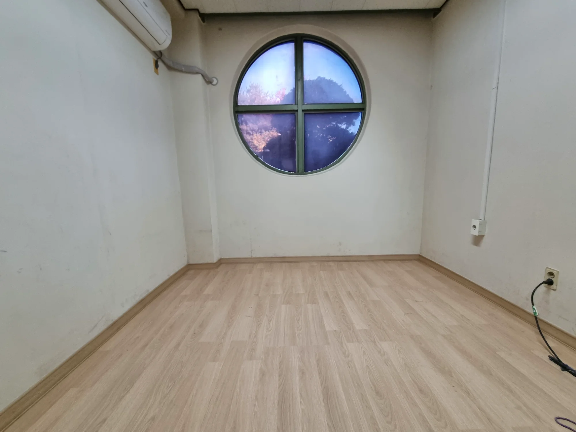 인천 검단구 학교 3평 전기온돌강화마루 시공 사진 1