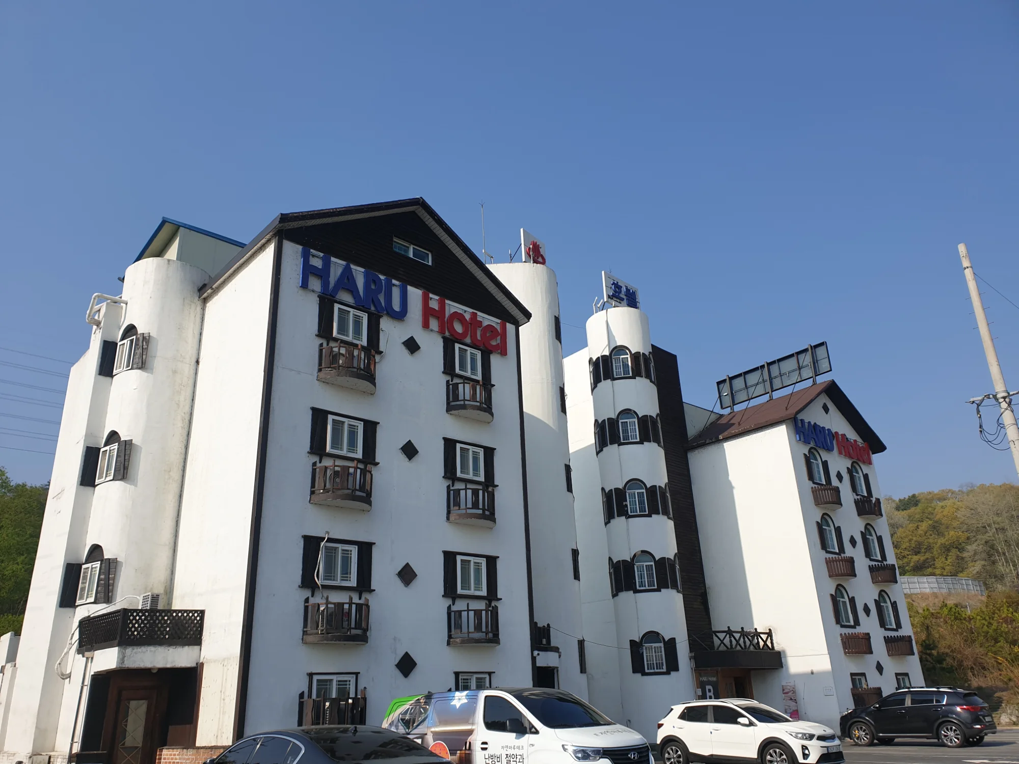 충북 음성군 숙박 시설 12평 전기온돌강화마루 시공 사진 1