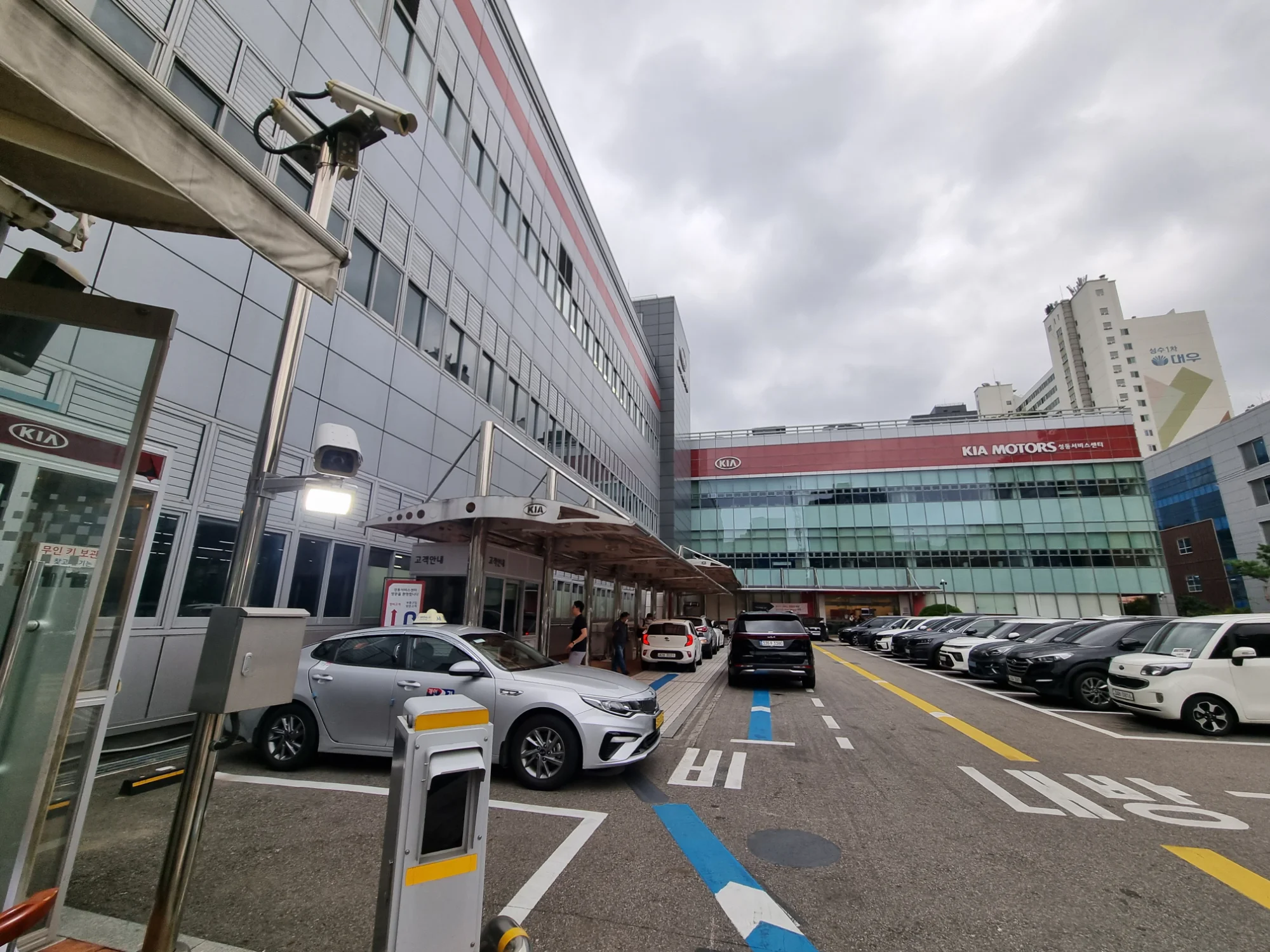 서울 성동구 휴게실 4평 전기온돌강화마루 시공 사진 1