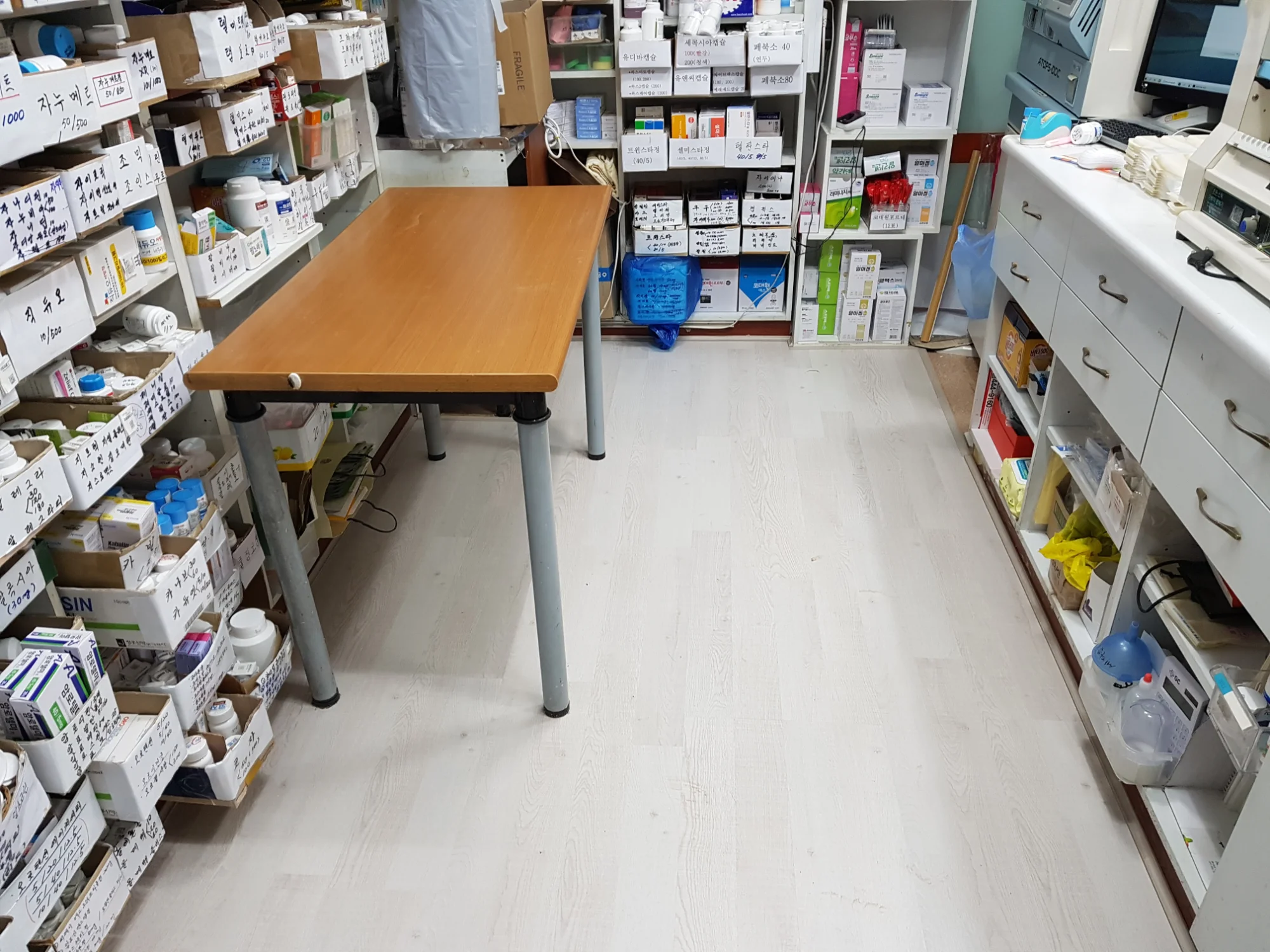 서울 광진구 상업 시설 3평 전기온돌강화마루 시공 사진 2