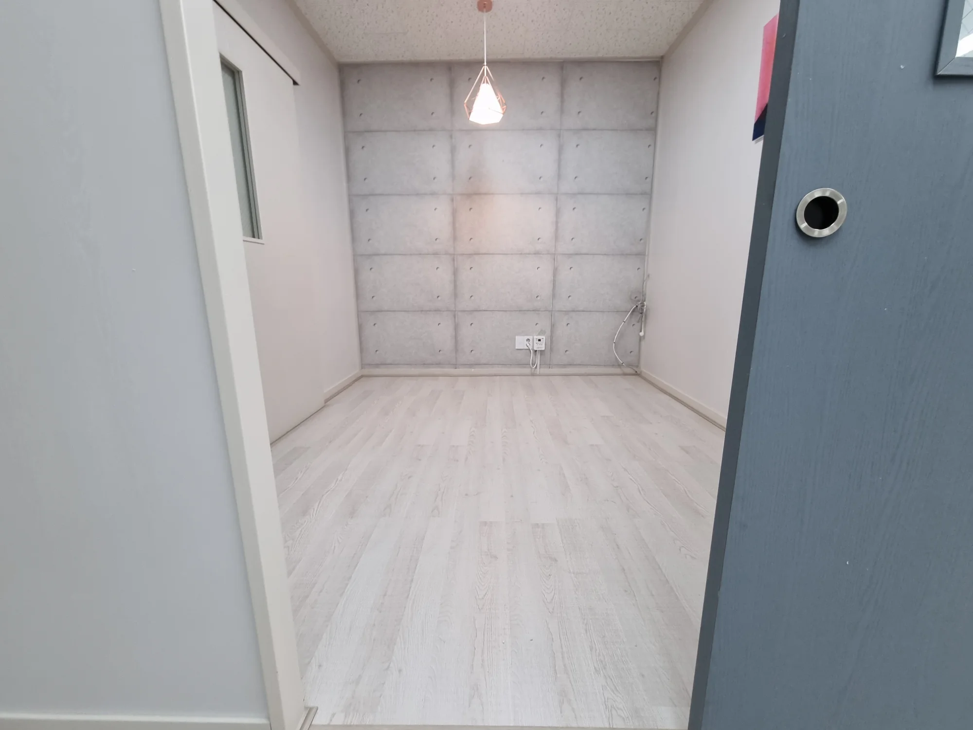 경기 부천시 상업 시설 20평 전기온돌강화마루 시공 사진 3