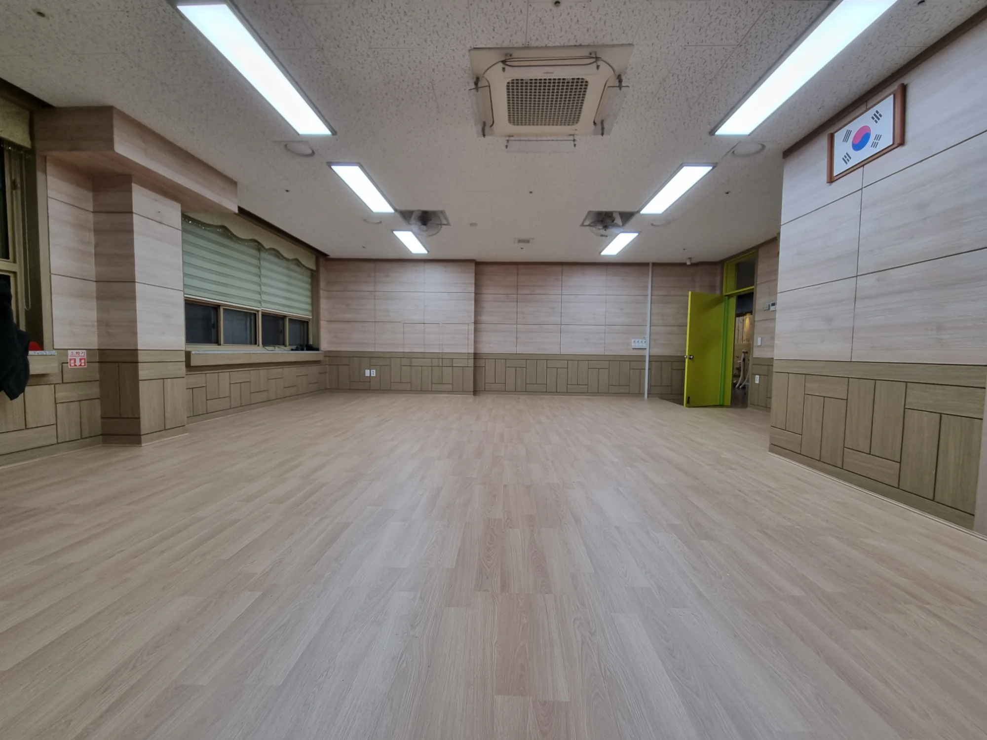 인천 서해구 학교 20평 전기온돌강화마루 시공 사진 4