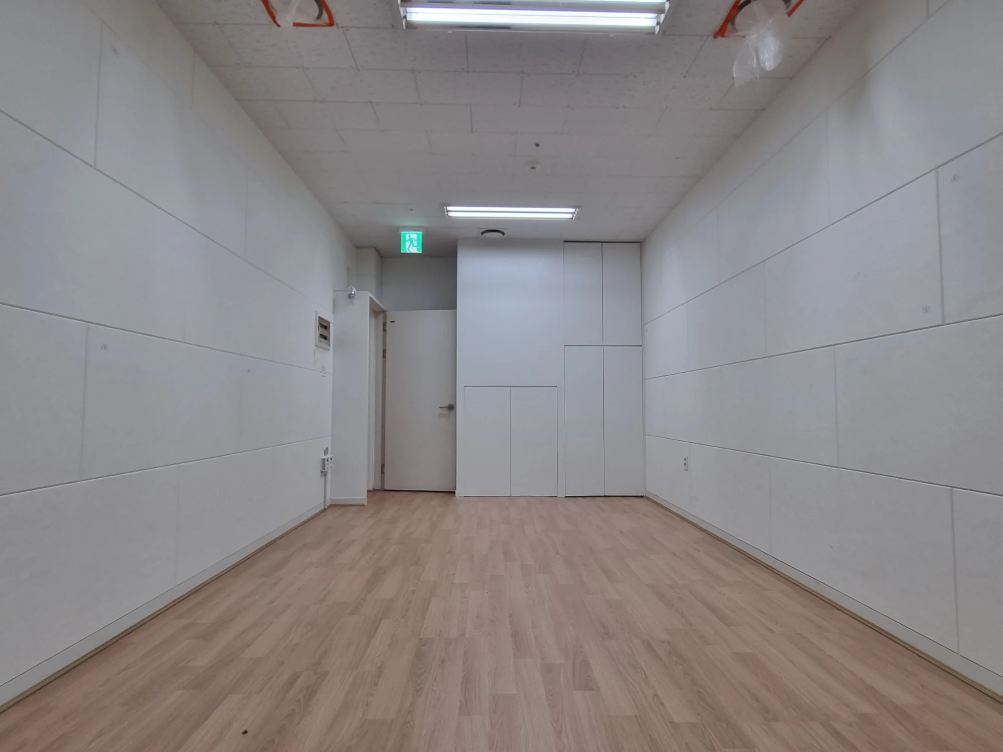 서울 송파구 운동 시설 15평 전기온돌강화마루 시공 사진 2