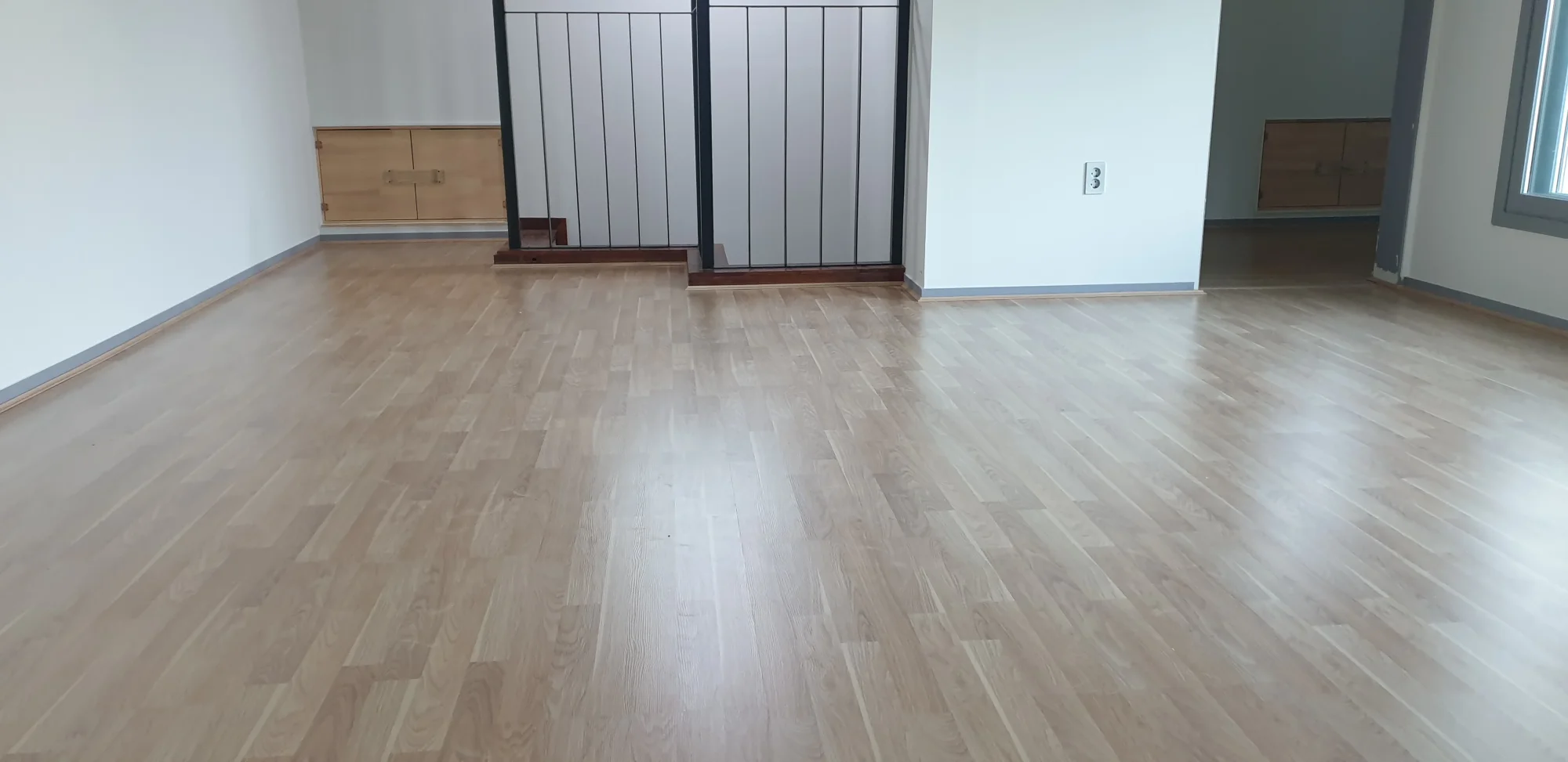 경기 파주시 주택 10평 전기온돌강화마루 시공 사진 1