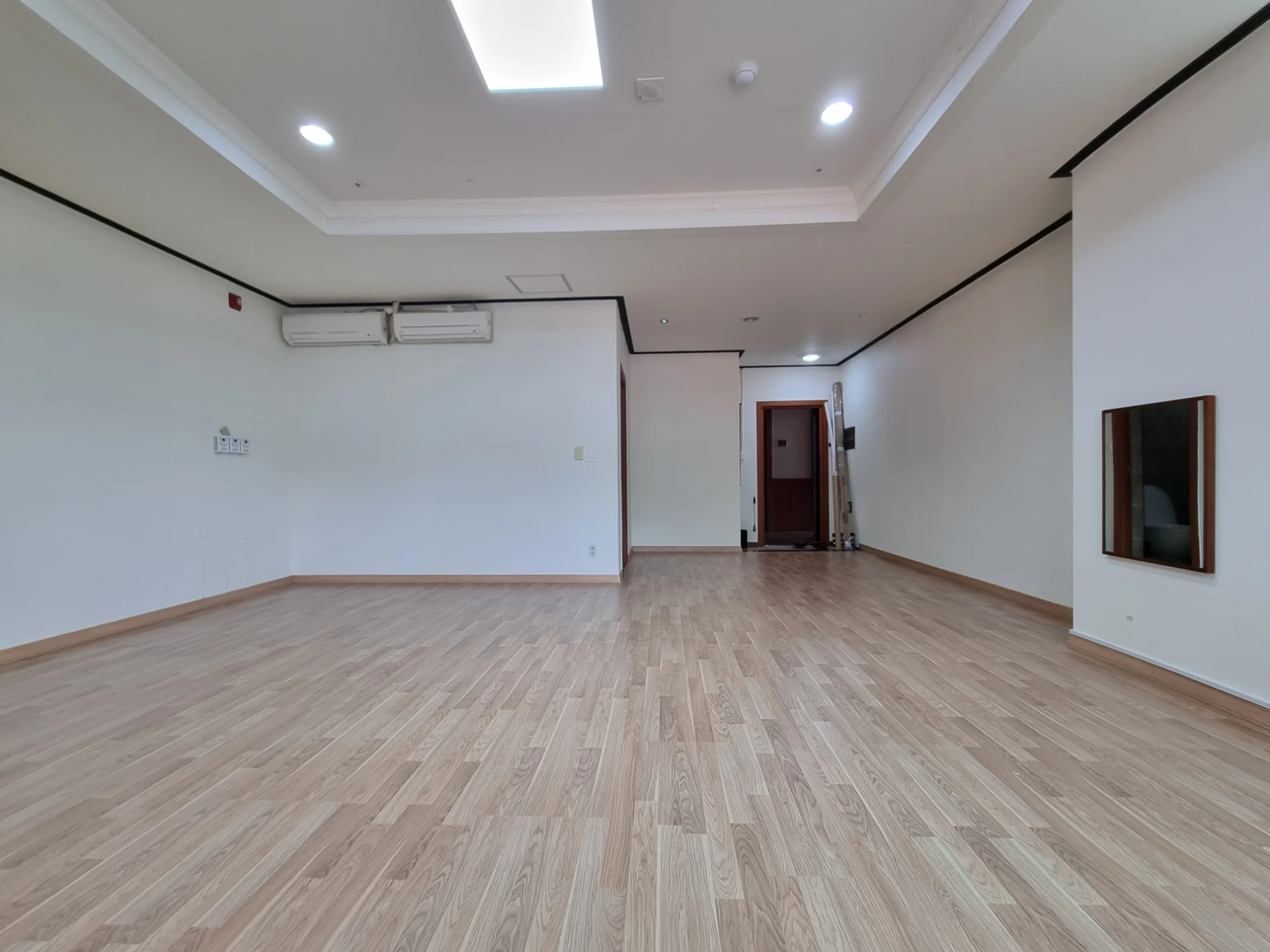 충남 부여군 숙박 시설 12평 전기온돌강화마루 시공 사진 2