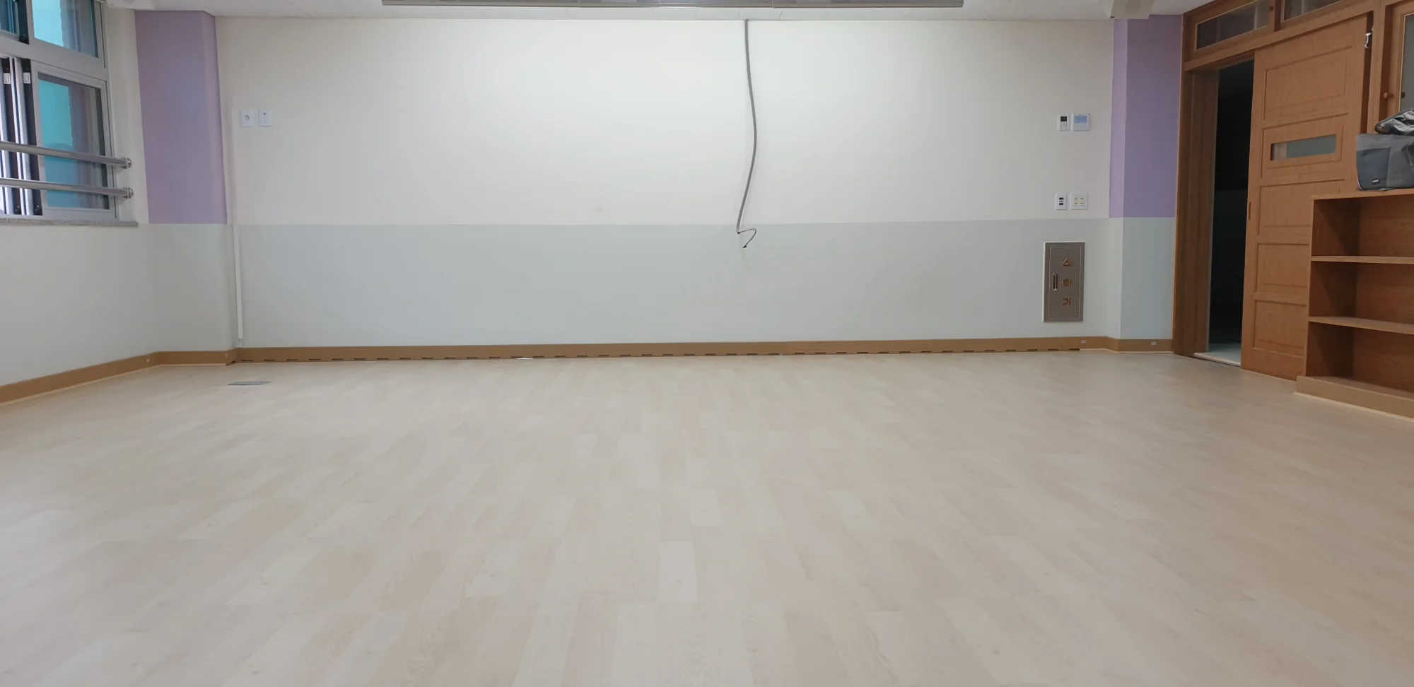 인천 영종구 학교 20평 전기온돌강화마루 시공 사진 3